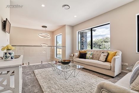 Photo of property in 7 Taimana Place, Greenhithe, Auckland, 0632