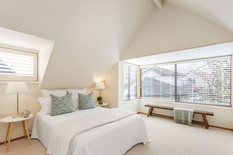 Photo of property in 114b Memorial Avenue, Burnside, Christchurch, 8053