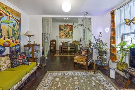 Photo of property in 96 Bridge Street, Eltham, 4322