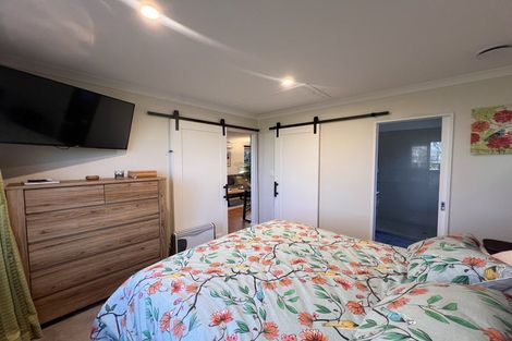 Photo of property in 14 Pounamu Place, Pegasus, 7612