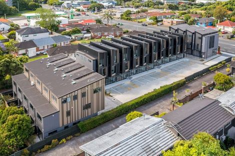 Photo of property in 15/54 Taharoto Road, Takapuna, Auckland, 0622