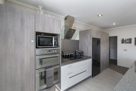 Photo of property in 20 Parkvue Drive, Bell Block, New Plymouth, 4312