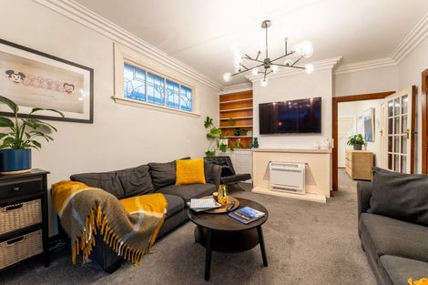 Photo of property in 19 Mornington Road, Balaclava, Dunedin, 9011