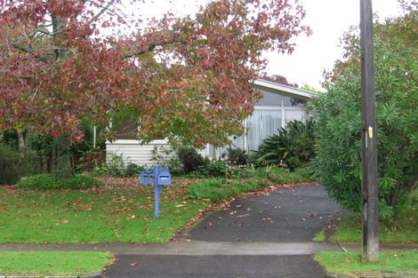 Photo of property in 122 Tiraumea Drive, Pakuranga, Auckland, 2010