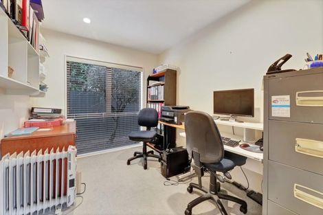 Photo of property in 412 Yaldhurst Road, Russley, Christchurch, 8042