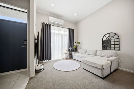 Photo of property in 117 Hobsonville Point Road, Hobsonville, Auckland, 0616