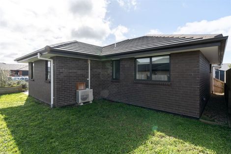 Photo of property in 17 Manawaroa Close, Grandview Heights, Hamilton, 3200