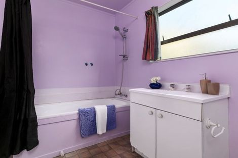 Photo of property in 11 Titirangi Road, New Lynn, Auckland, 0600