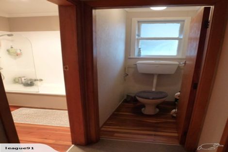 Photo of property in 124 Ruamahanga Crescent, Terrace End, Palmerston North, 4410