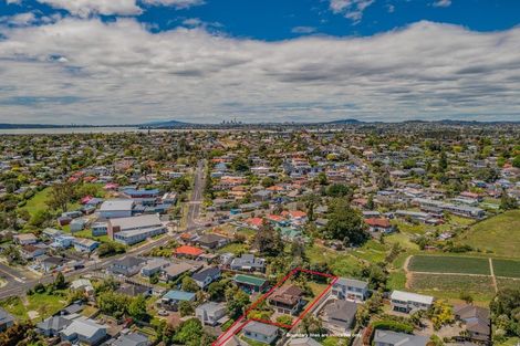 Photo of property in 10a Millbrook Road, Henderson, Auckland, 0612