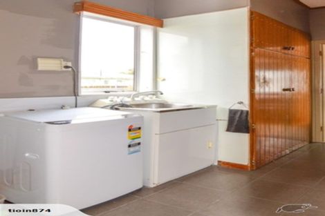 Photo of property in 5 Moore Street, West End, Palmerston North, 4412