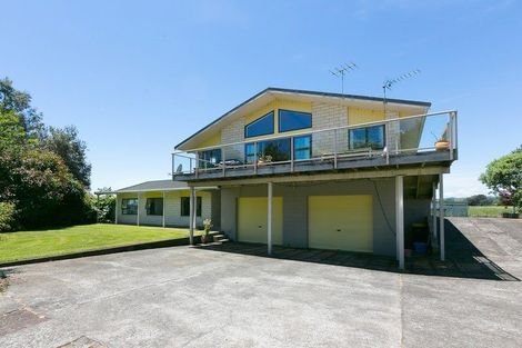 Photo of property in 500 Tikorangi Road East, Tikorangi, Waitara, 4383