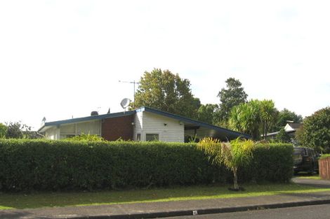 Photo of property in 1 Normanton Street, Glenfield, Auckland, 0629
