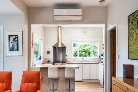 Photo of property in 104 Beach Road, Castor Bay, Auckland, 0620