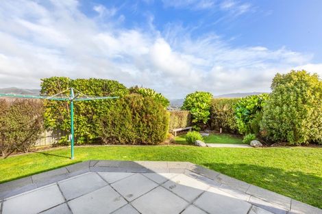 Photo of property in 75 Aotea Drive, Aotea, Porirua, 5024