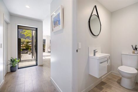 Photo of property in 3 Mulholland Drive, Jacks Point, 9371