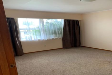 Photo of property in 58 Cardiff Road, Pakuranga, Auckland, 2010