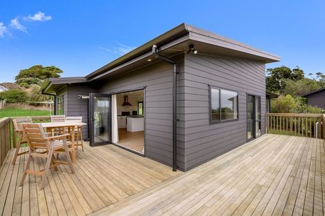 Photo of property in 4 Gillespie Drive, Baylys Beach, Dargaville, 0377