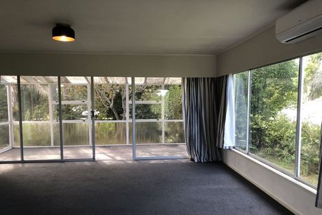 Photo of property in 490 Don Buck Road, Massey, Auckland, 0614