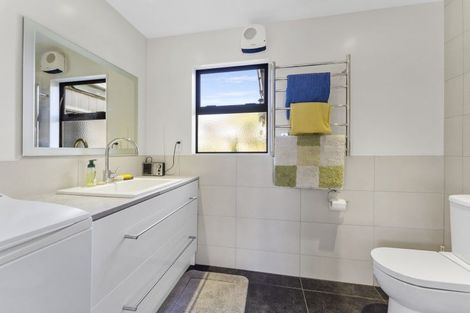 Photo of property in 5 Moana Street, Otaki Beach, Otaki, 5512