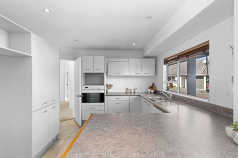 Photo of property in 18 Millwood Place, Silverstream, Upper Hutt, 5019