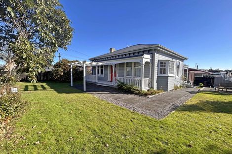 Photo of property in 126 Forest Lake Road, Forest Lake, Hamilton, 3200