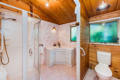 Photo of property in 9 Kohekohe Road, Waikanae, 5036