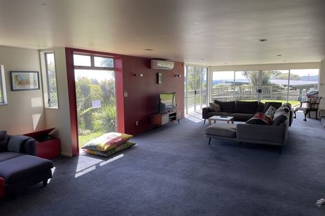 Photo of property in 16 Log Race Road, Piha, New Lynn, 0772