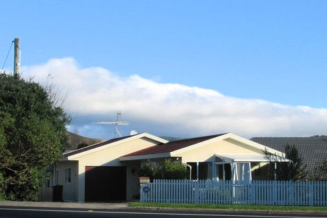 Photo of property in 406b Te Moana Road, Waikanae, 5036