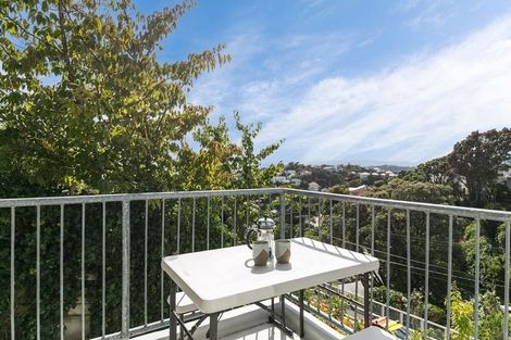 Photo of property in 8 Norna Crescent, Kelburn, Wellington, 6012