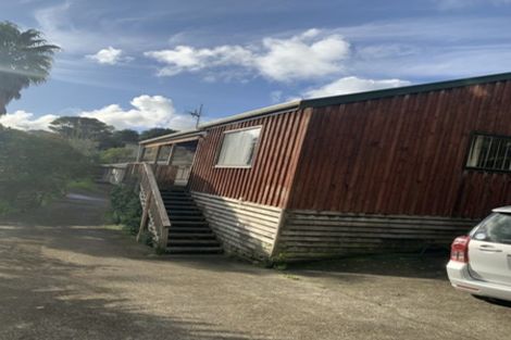 Photo of property in 2/723 Swanson Road, Swanson, Auckland, 0612