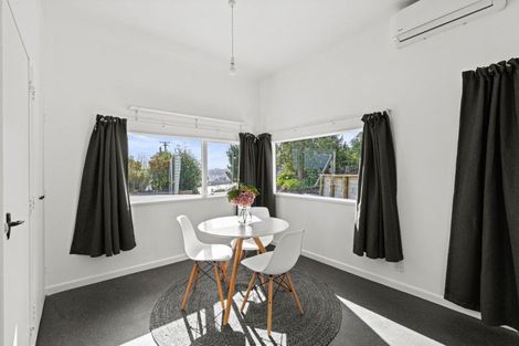 Photo of property in 20 Shakespeare Road, Bastia Hill, Whanganui, 4500