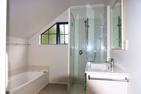 Photo of property in 2/19a Heathglen Place, Bayview, Auckland, 0629