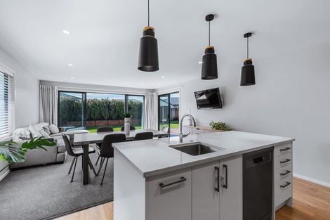 Photo of property in 37 Marabou Crescent, Nukuhau, Taupo, 3330