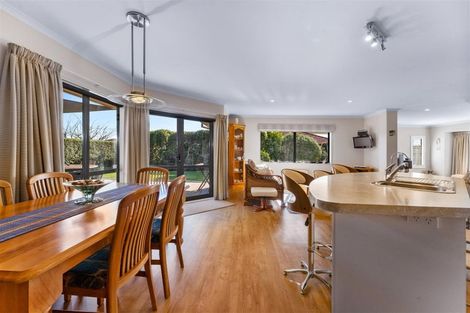 Photo of property in 10 Woodstock Place, Stoke, Nelson, 7011