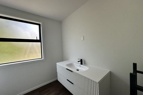 Photo of property in 24 Parawera Drive, Acacia Bay, Taupo, 3330