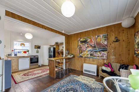 Photo of property in 96 Bridge Street, Eltham, 4322