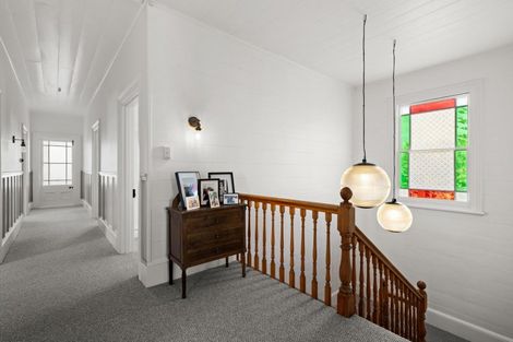 Photo of property in 15 Sealy Road, Bluff Hill, Napier, 4110