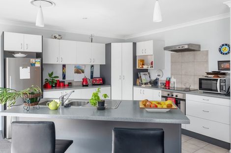 Photo of property in 1 Kasey Josh Place, Katikati, 3129