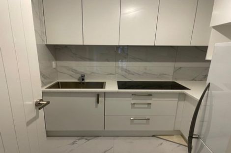 Photo of property in 66a West Harbour Drive, West Harbour, Auckland, 0618