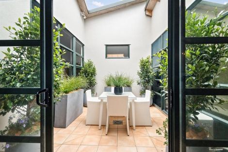 Photo of property in 288 Maxted Road, Bombay, Drury, 2579