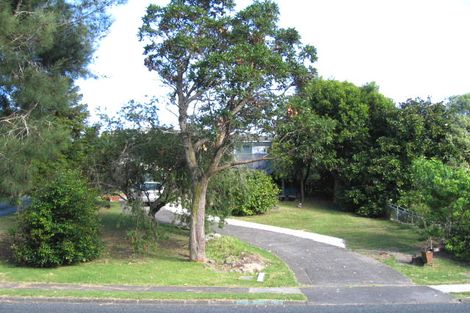 Photo of property in 19 Weatherly Road, Torbay, Auckland, 0630