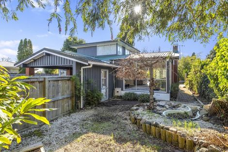 Photo of property in 10 Lynwood Place, Chedworth, Hamilton, 3210