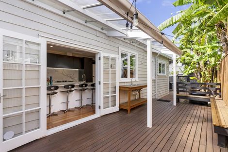 Photo of property in 4 Cambrai Avenue, Mount Roskill, Auckland, 1041