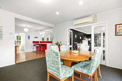 Photo of property in 33 Chester Road, Tawa, Wellington, 5028