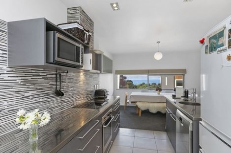 Photo of property in 20/2 Onslow Road, Khandallah, Wellington, 6035