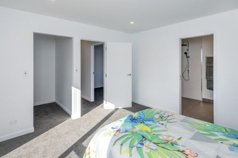 Photo of property in 25 Barry Curtis Place, Levin, 5510