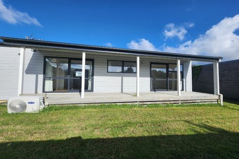 Photo of property in 51 Astley Avenue, New Lynn, Auckland, 0600