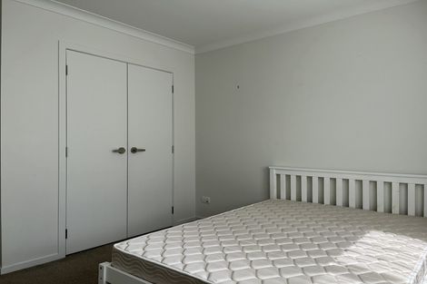 Photo of property in 12 Bridget Court, Red Beach, 0932