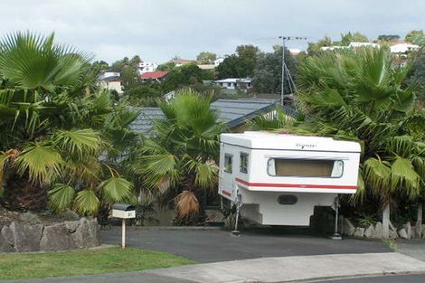 Photo of property in 21 Breenagh Place, Massey, Auckland, 0614